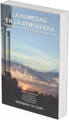 La portada combina fotografía científica y paisaje natural.  En primer plano, a la izquierda, se observa un instrumento metálico de medición meteorológica, probablemente un psicrómetro o pluviómetro, con estructura cilíndrica y superficie brillante de acero. Refleja el cielo y da una sensación de precisión y tecnología.  El fondo de la imagen muestra un atardecer o amanecer con nubes dispersas iluminadas por tonos cálidos —naranja, dorado, violeta y azul suave—. El sol se encuentra cerca del horizonte, parcialmente cubierto por nubes, generando un resplandor que tiñe el cielo y las siluetas de los árboles y palmeras en la parte baja.  El conjunto combina elementos humanos y naturales: la ciencia (el instrumento) y la atmósfera viva (el paisaje).